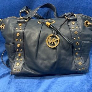 Micheal kors purse